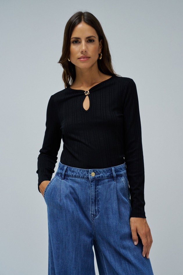 CAMISOLA DE MALHA CANELADA